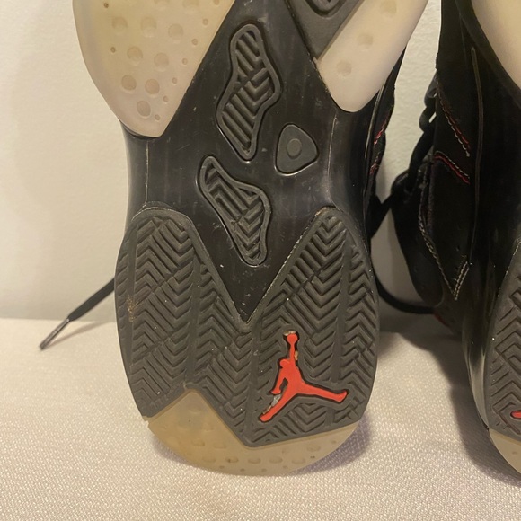 Air Jordan Shoes Black and Red Youth Size 5Y DM1159-003 - Picture 8 of 16